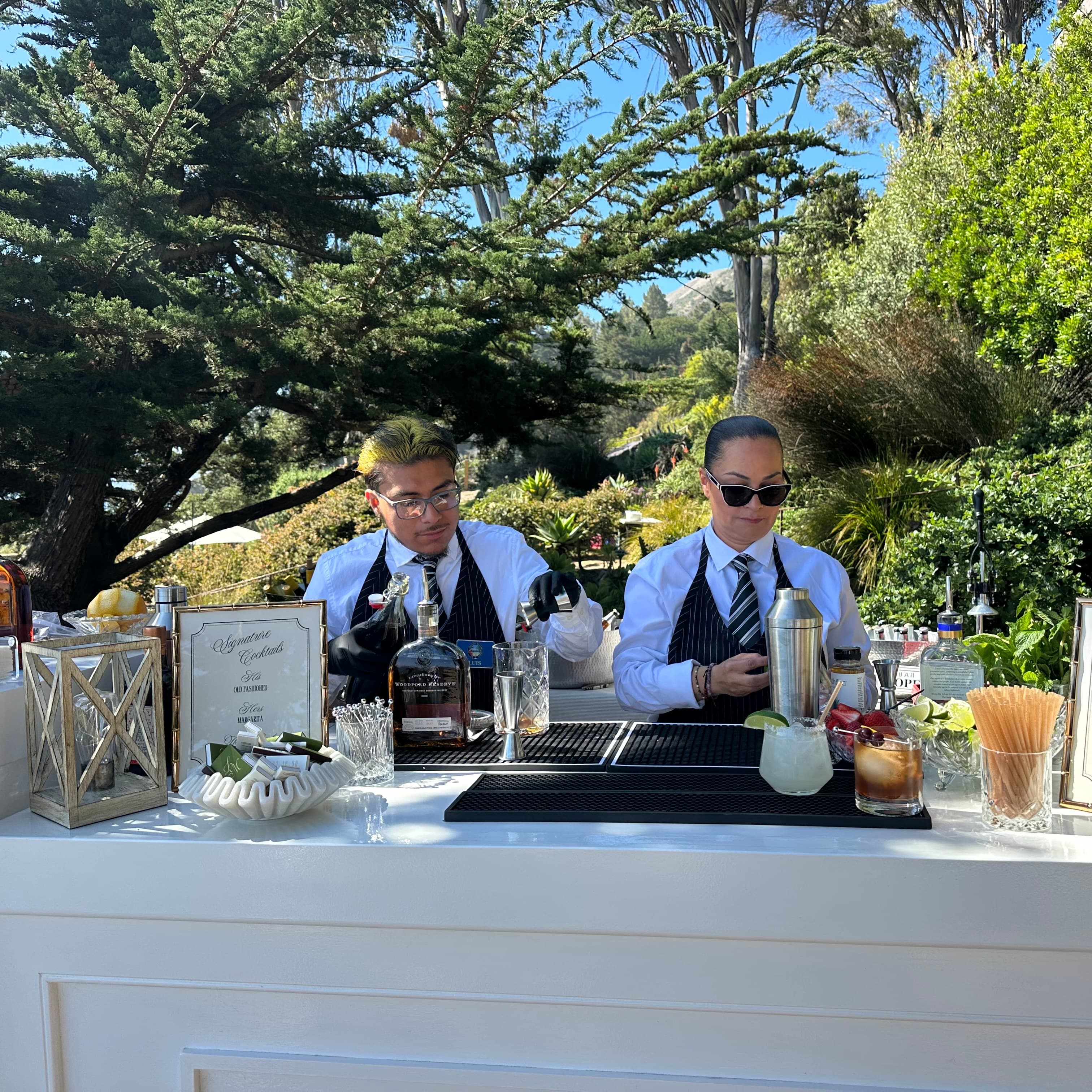 COCKTAIL WEDDING BAR