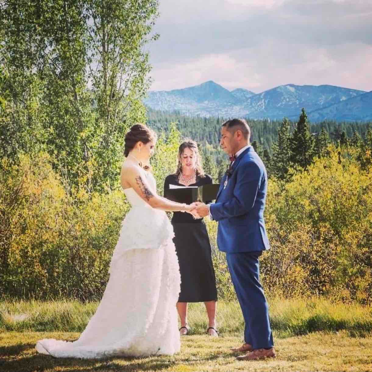 Summit Celebrant~Leslie Ross