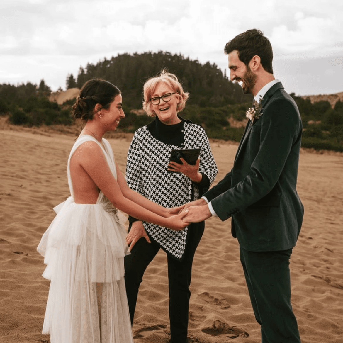 Southern Oregon Wedding Officiant