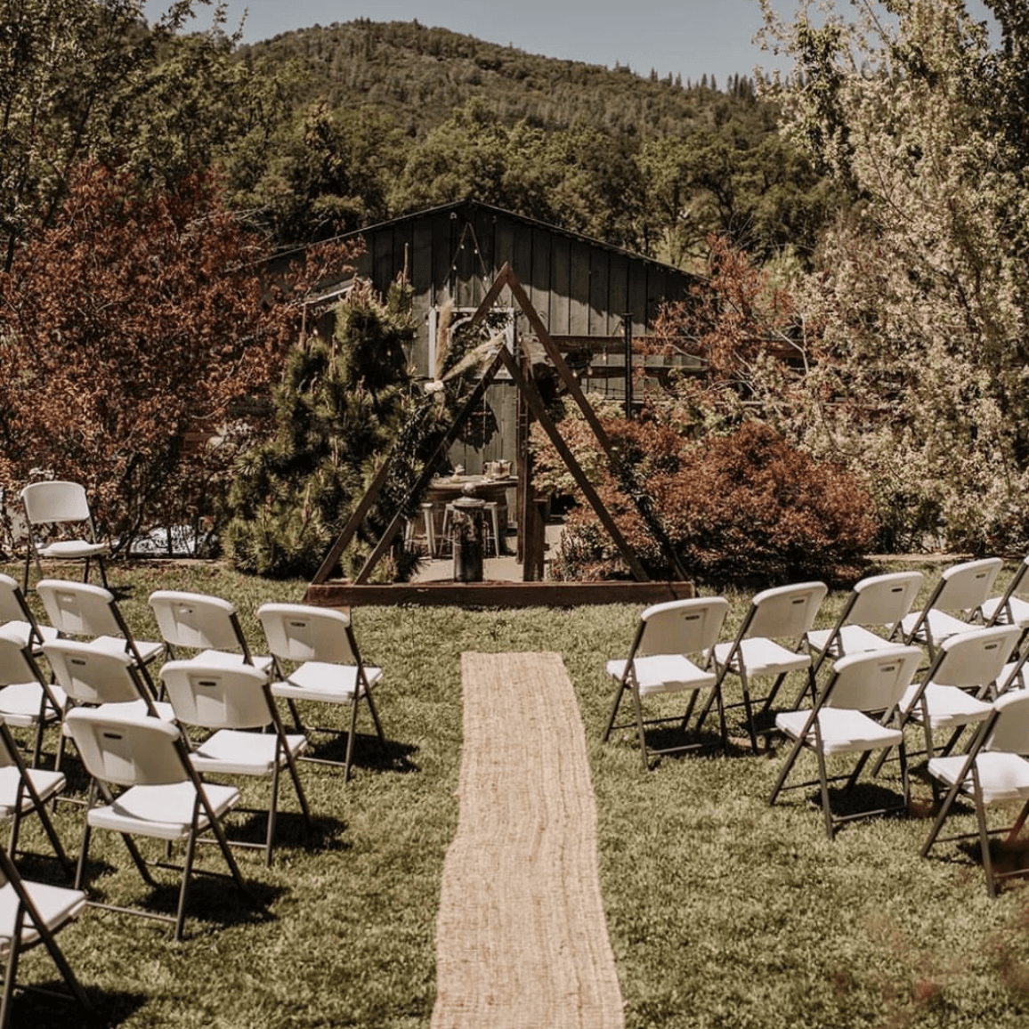 Savanna Gardens At The Barn