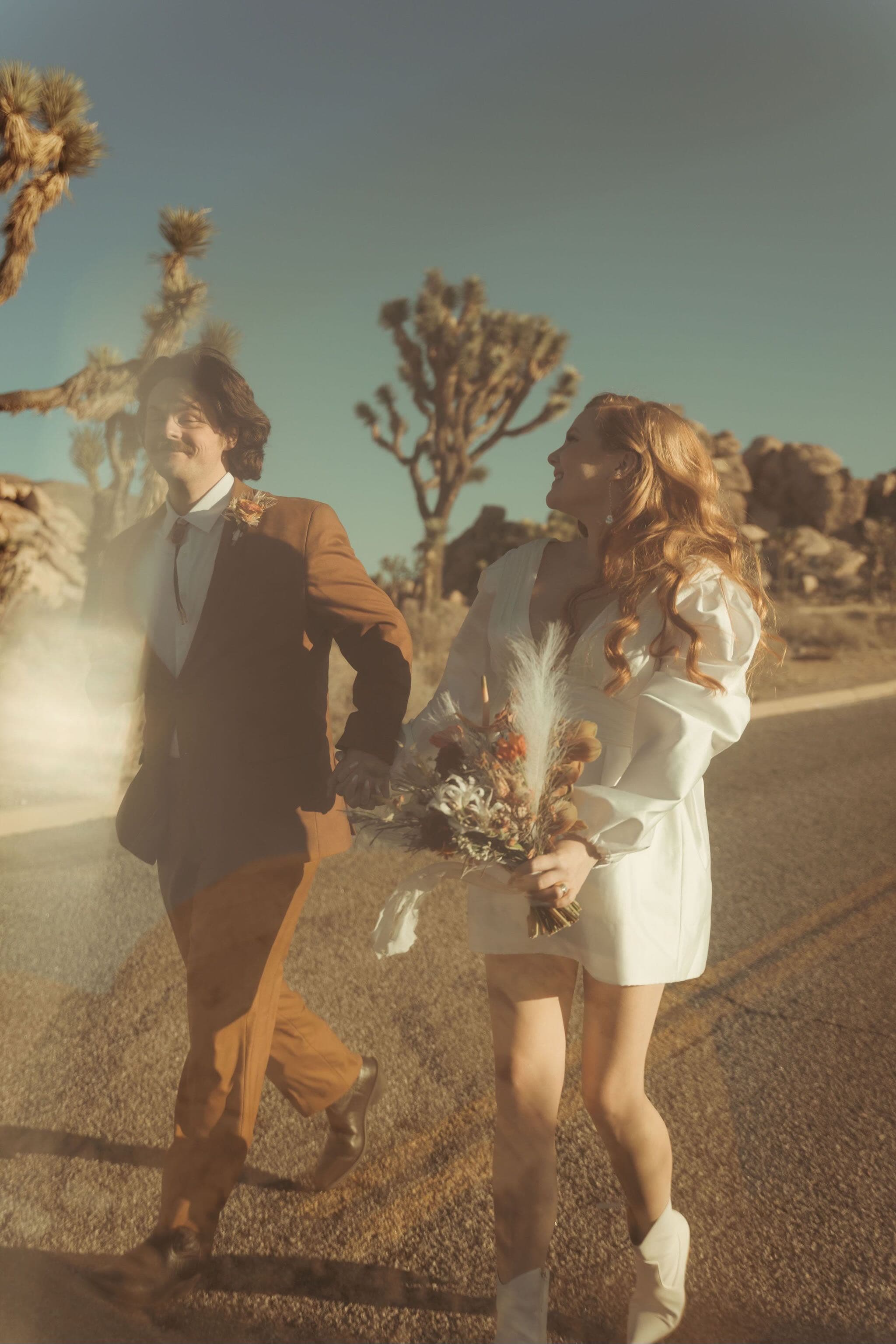 Abby & Josiah’s Chic Desert Elopement✨ portfolio 9