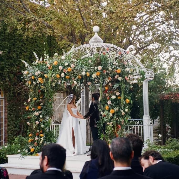 Signature Weekday (50)