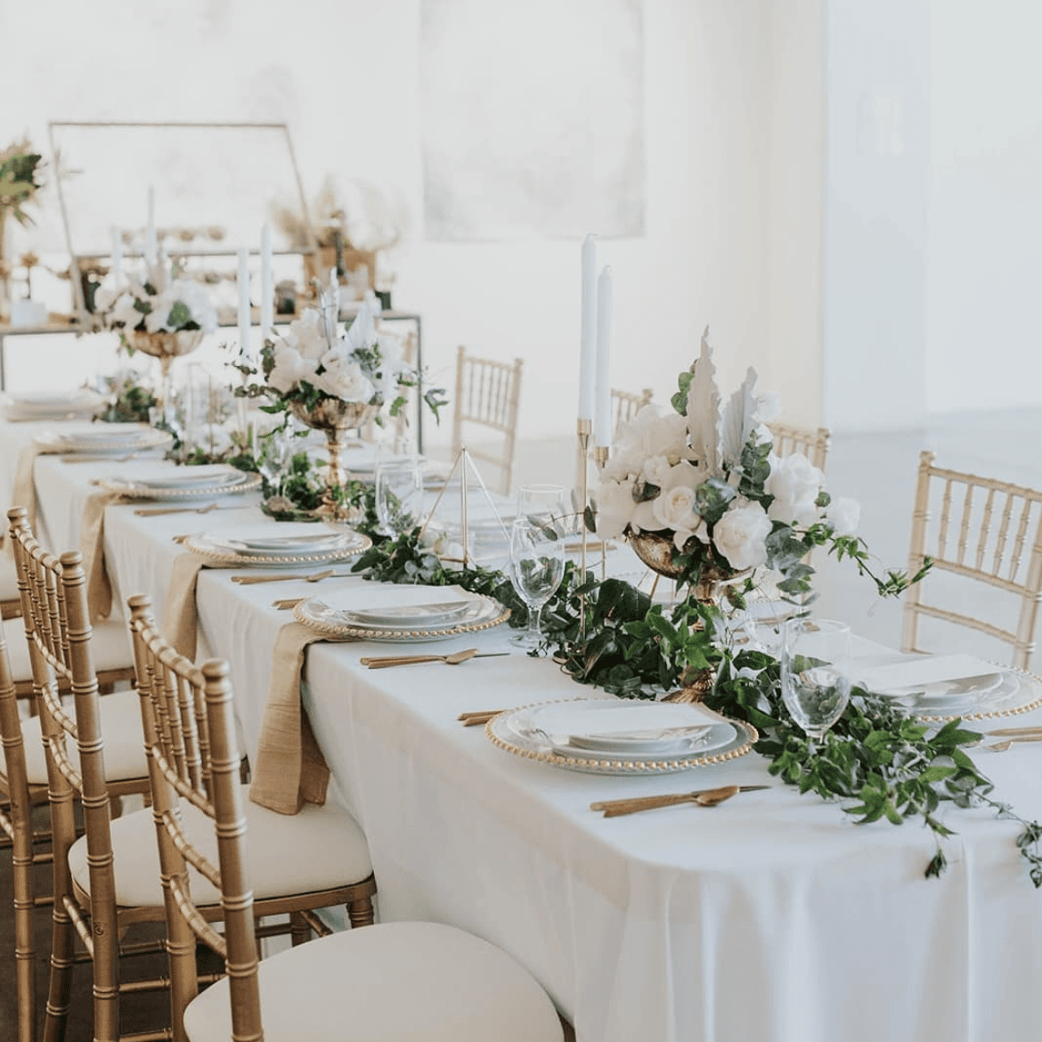 Mid-sized Centerpiece