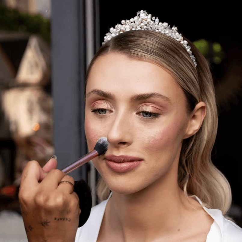 Isa Coimbra Hair & Makeup