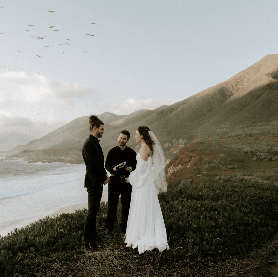 Elope with Dean Liapis