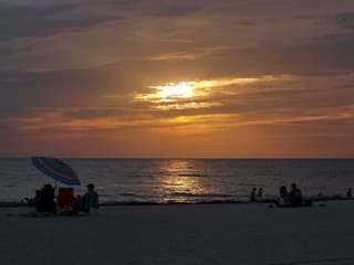 Siesta Key Public Beach — Zones 1, 2 & 3