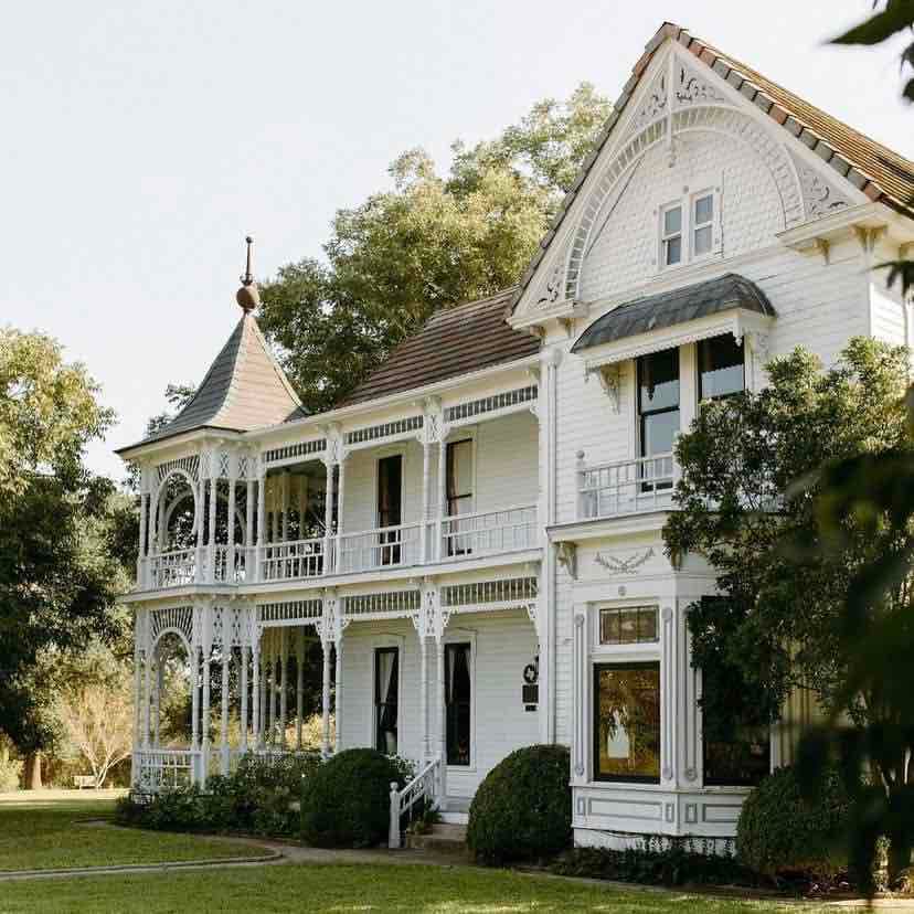 Barr Mansion, Ballroom and Farmstead