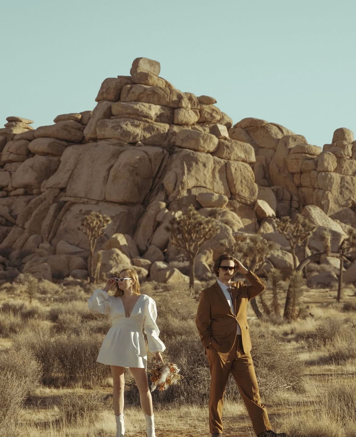 Abby & Josiah’s Chic Desert Elopement✨ portfolio 6