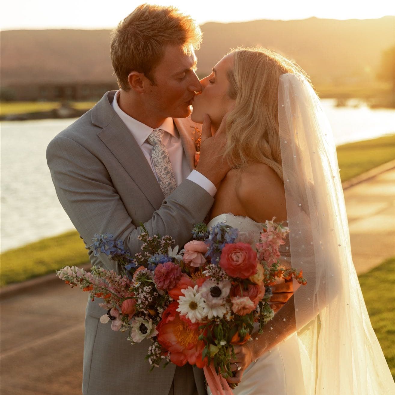 THE FULL WEDDING