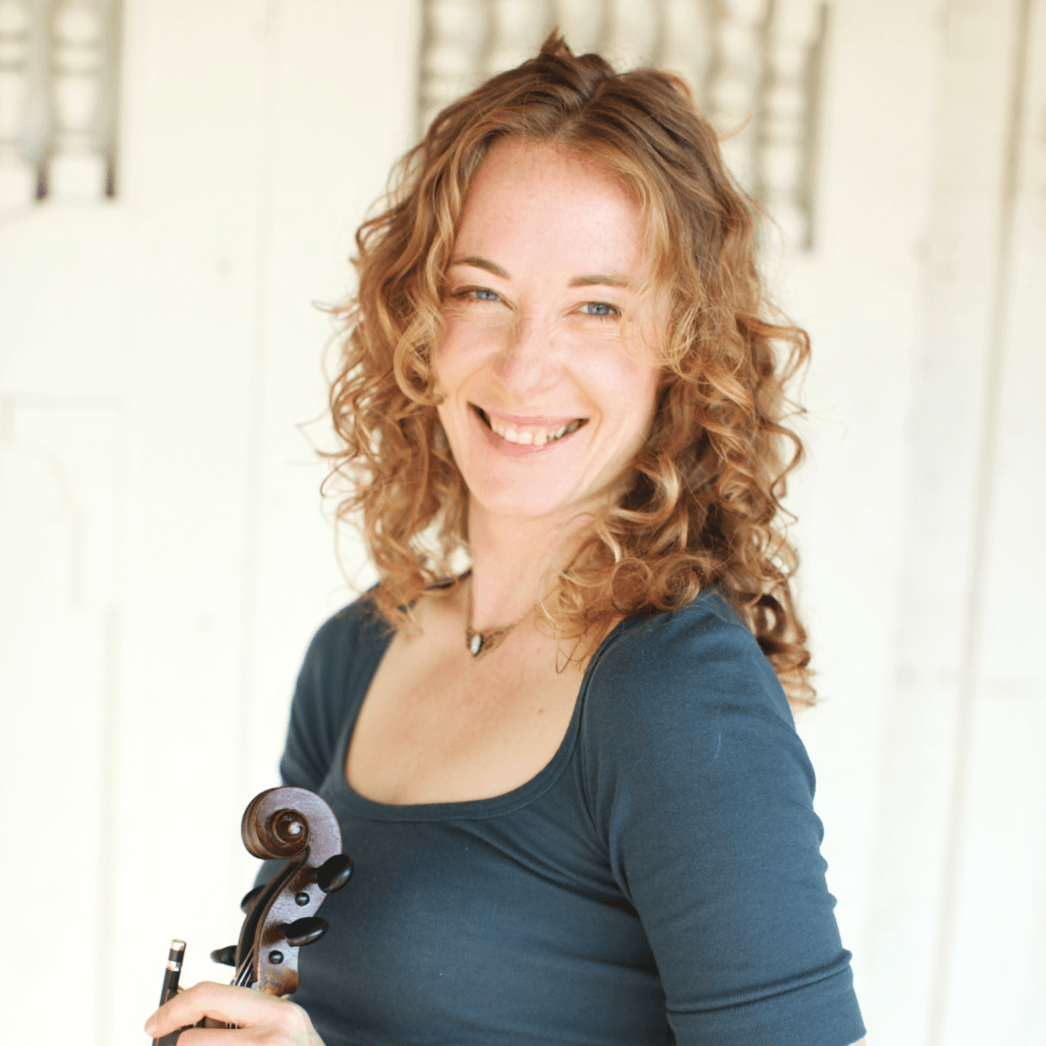Laurel Thomsen | Violinist  portfolio 2