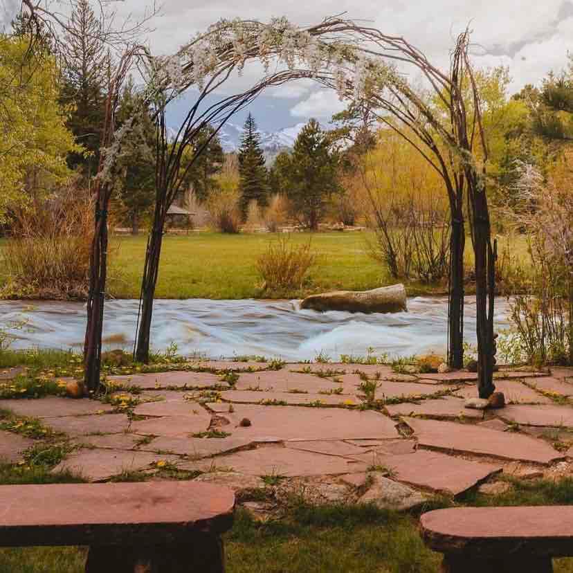 Romantic Riversong Inn portfolio 3