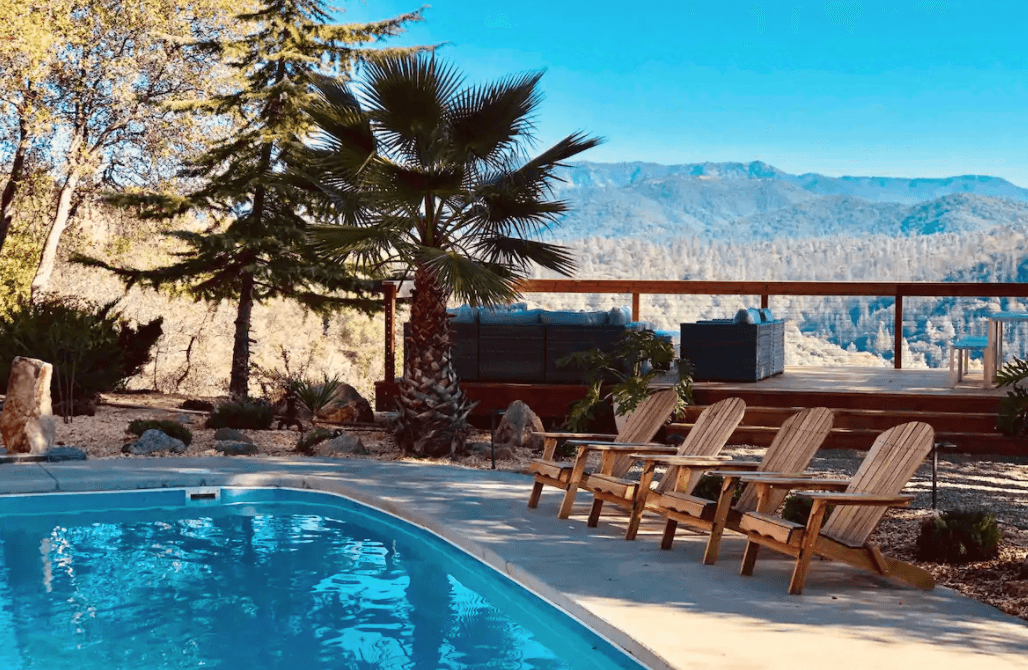 Hilltop Yosemite Retreat