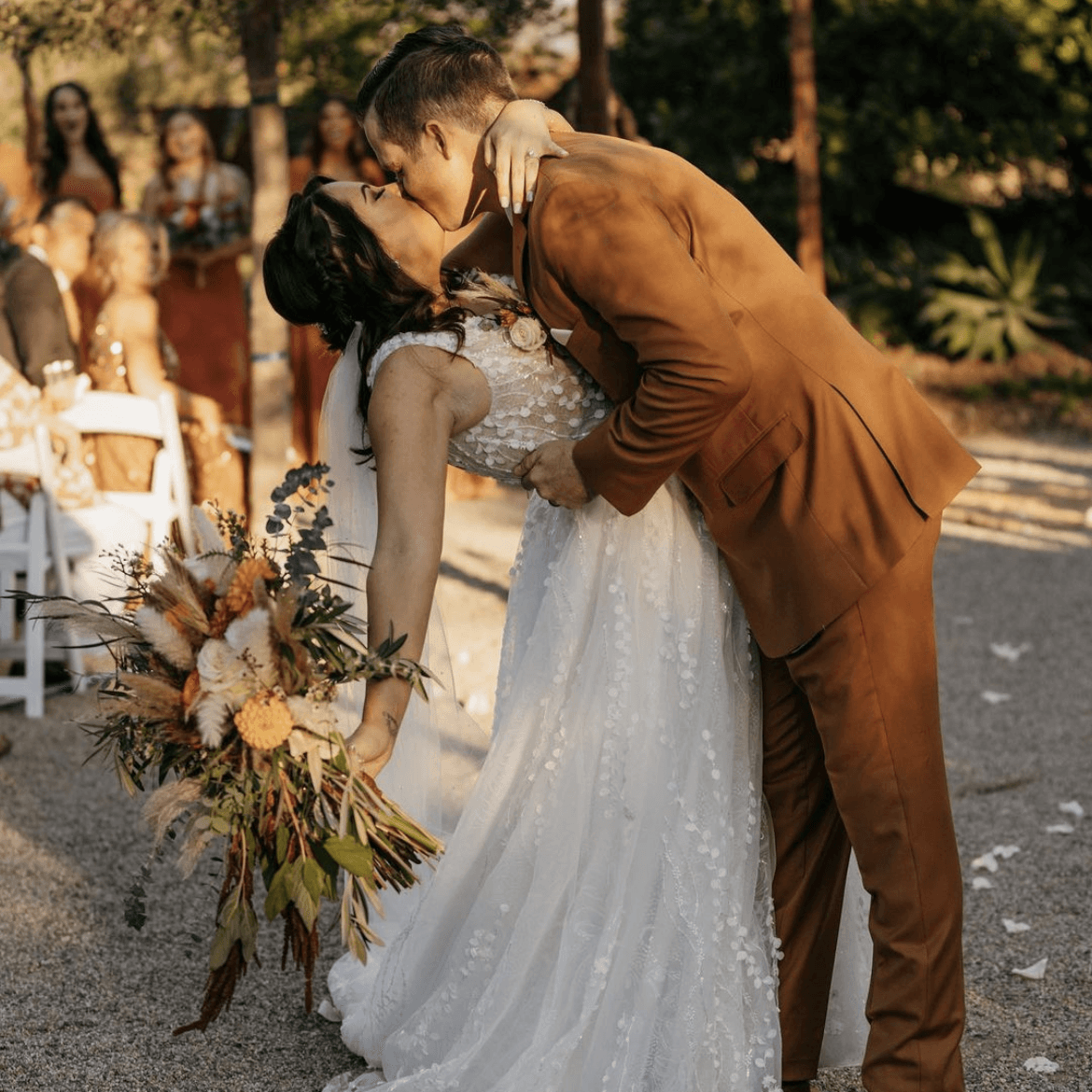 Destination | 250 Guests