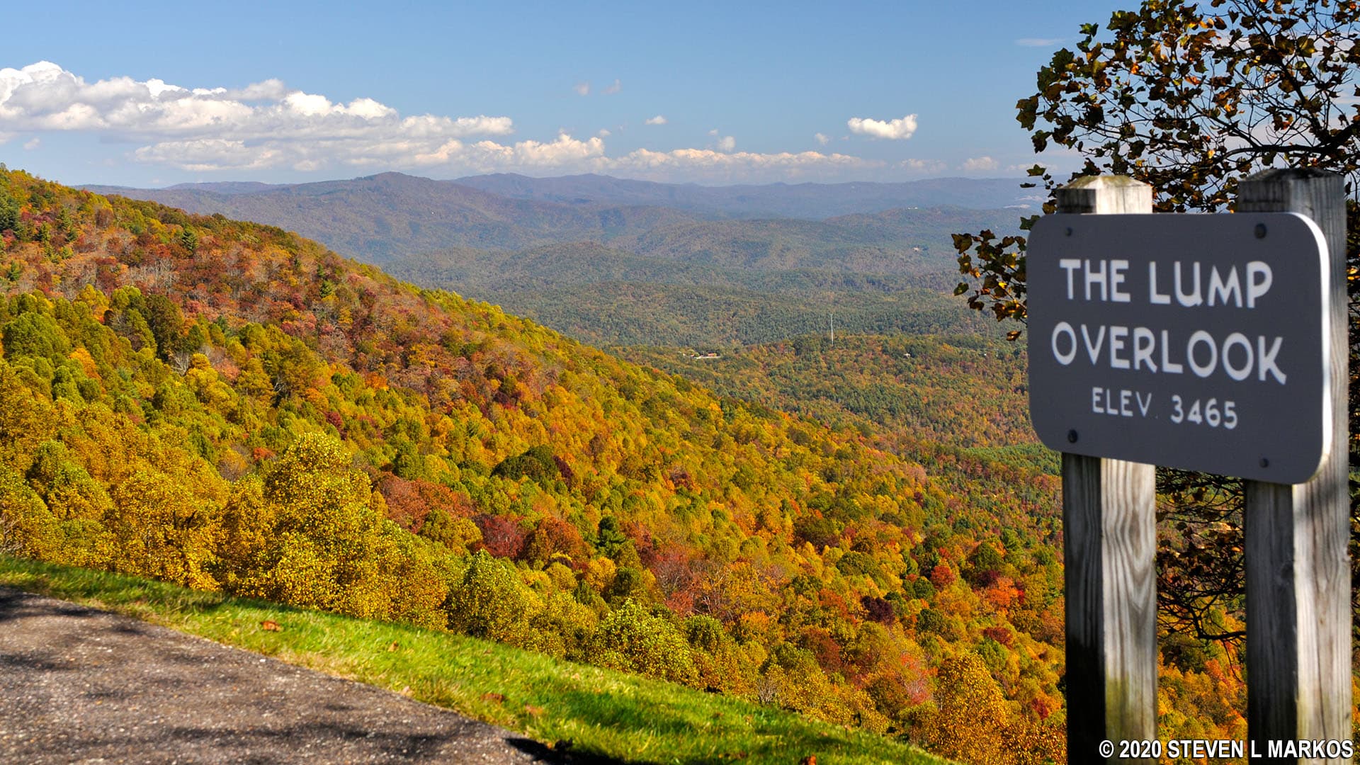 The Lump Overlook (Near Milepost 264, Valle Crucis area)