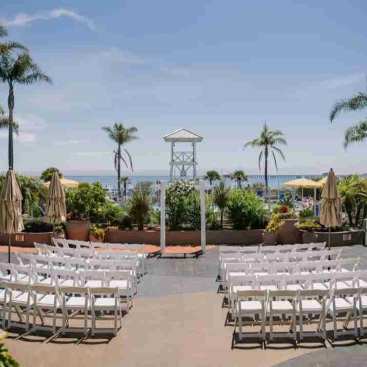 Avila Lighthouse Suites