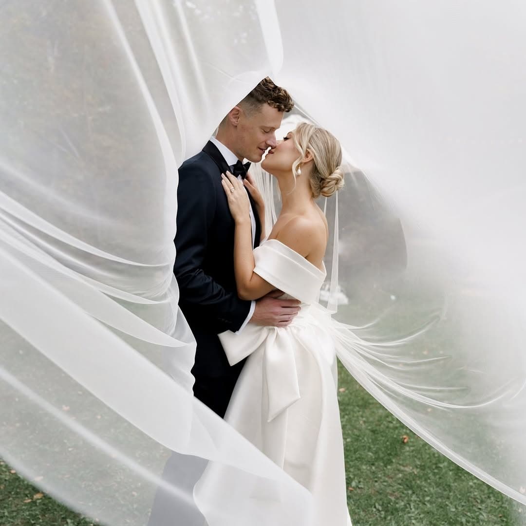  The Intimate Essential