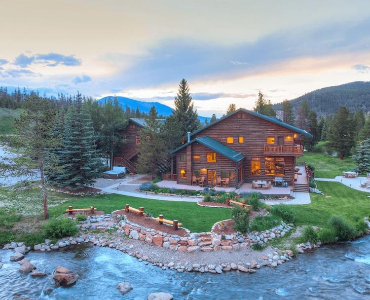 Airbnb wedding Packages