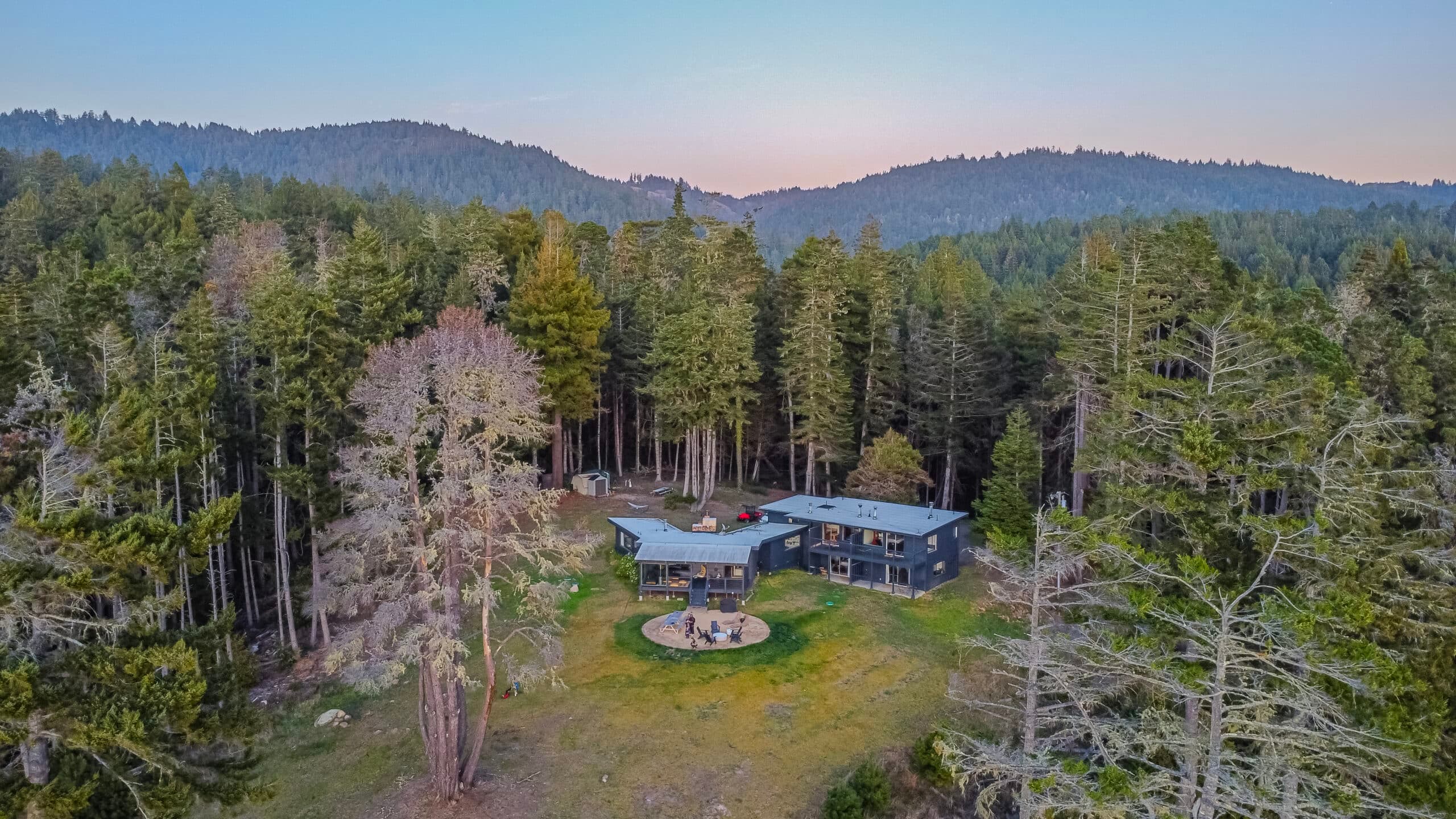 The Driftwood Lodge portfolio 5