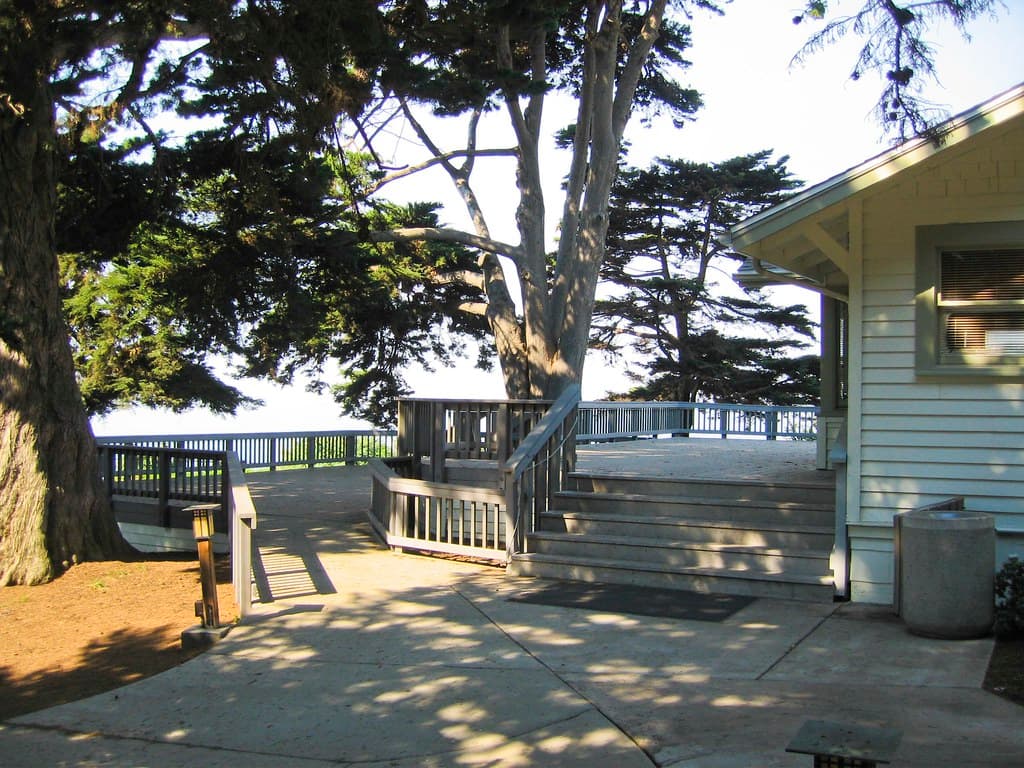 Martin Johnson House portfolio 4