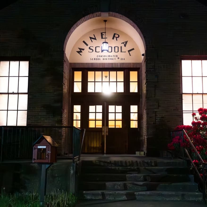 The Mineral Schoolhouse