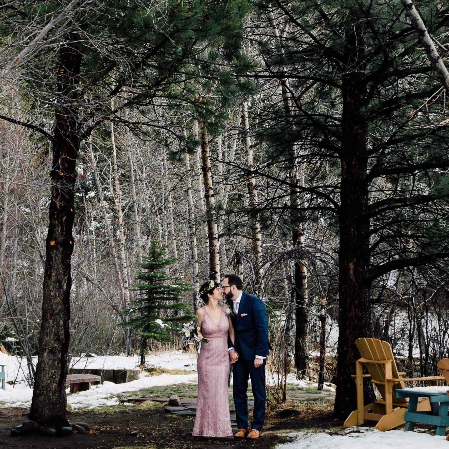 Romantic Riversong Inn