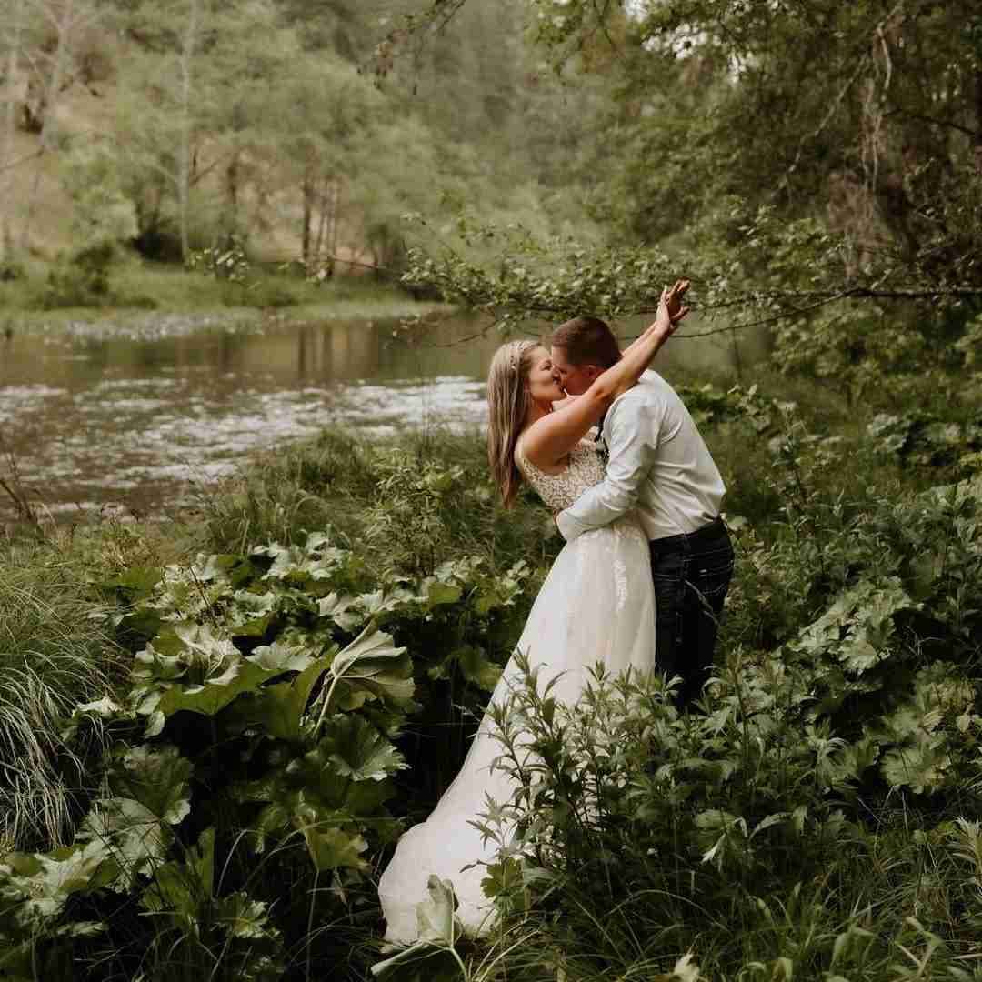 Hickory Nut Falls Elopement 2