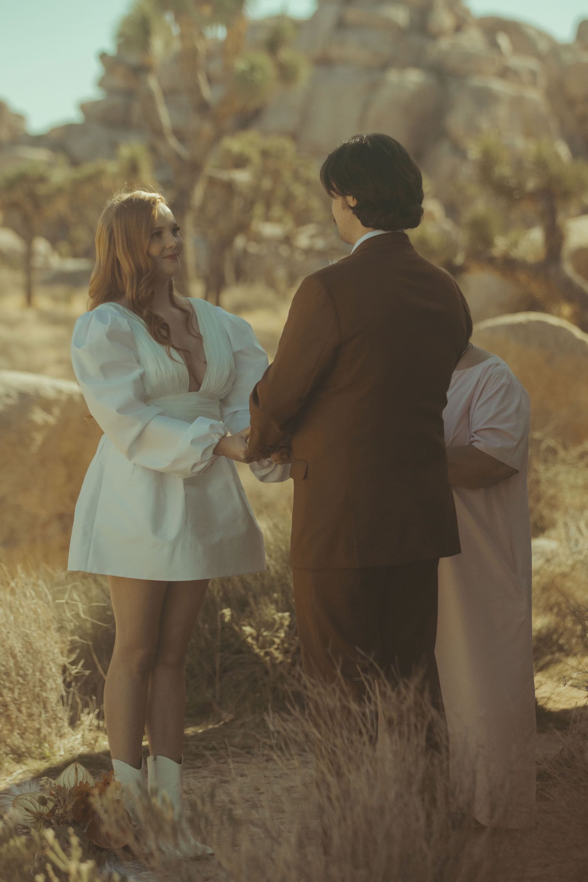 Abby & Josiah’s Chic Desert Elopement✨ portfolio 8