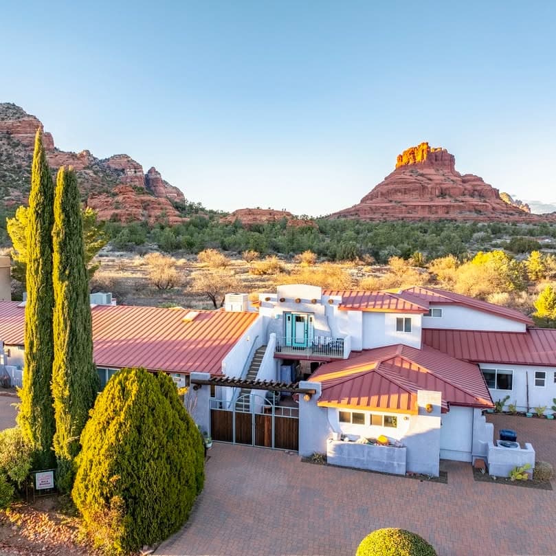 Cozy Cactus Inn and Event portfolio 3